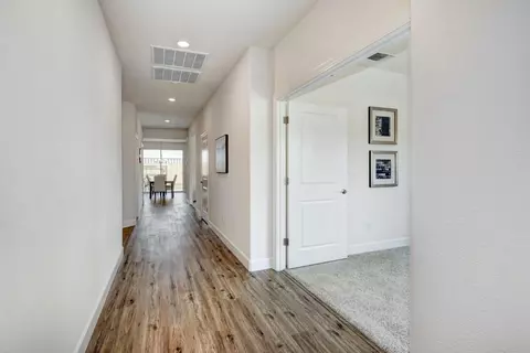 1133 Nicklaus Rd, Galt, CA 95632 photo 2