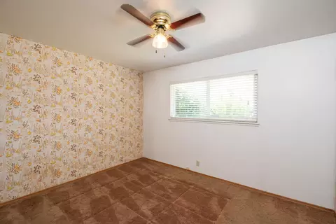 Bedroom - 1532 Hialeah Dr, Modesto, CA 95350 photo 5 of 6