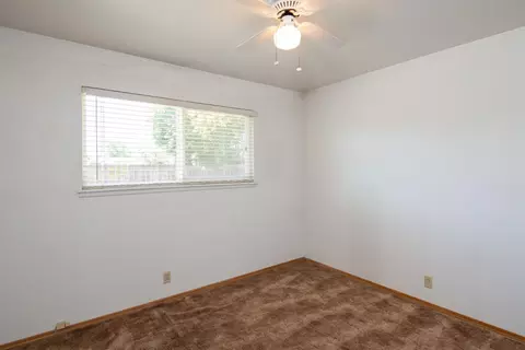 Bedroom - 1532 Hialeah Dr, Modesto, CA 95350 photo 3 of 6