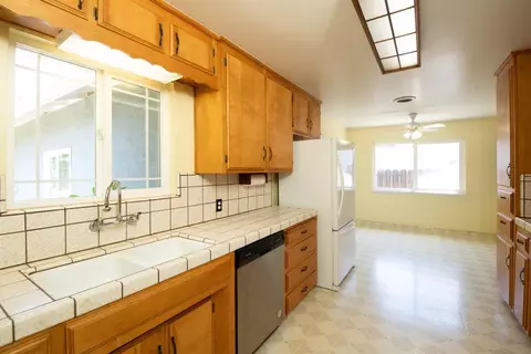 Kitchen - 1532 Hialeah Dr, Modesto, CA 95350 photo 1 of 5