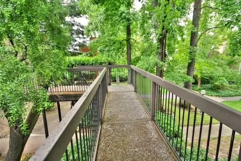 861 Woodside Ln #6, Sacramento, CA 95825