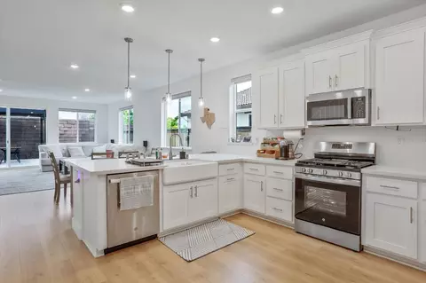 3366 Apollo Ct, Folsom, CA 95630 photo 3