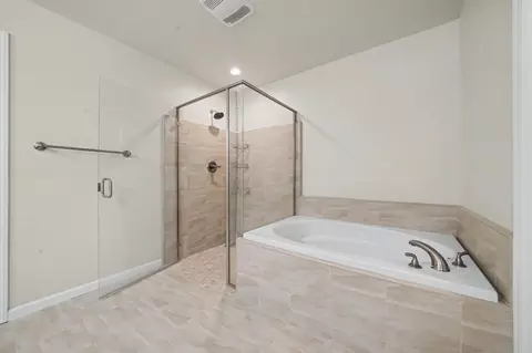 Bath - 159 Emerald Ln, Jackson, CA 95642 photo 3 of 6