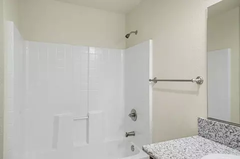 Bath - 159 Emerald Ln, Jackson, CA 95642 photo 2 of 6