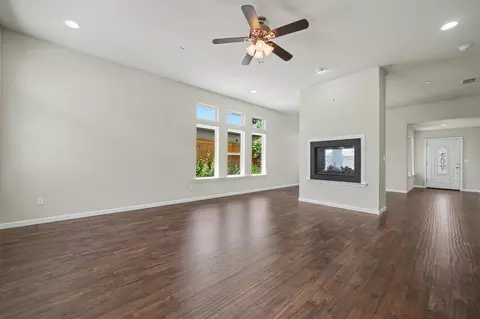 Living - 159 Emerald Ln, Jackson, CA 95642 photo 8 of 8