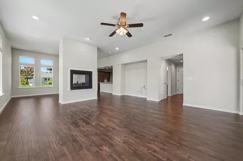 Living - 159 Emerald Ln, Jackson, CA 95642 photo 7 of 8
