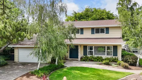 305 Cabrillo Ave, Davis, CA 95616