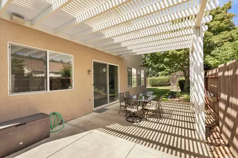 Exterior - 2639 Creekside Dr, Lodi, CA 95242 photo 3 of 14