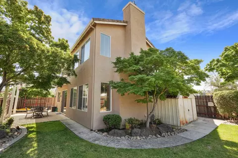 Exterior - 2639 Creekside Dr, Lodi, CA 95242 photo 7 of 14