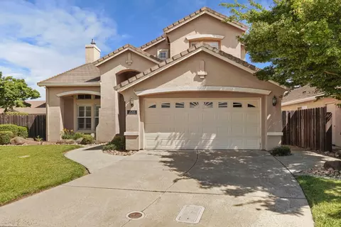 Exterior - 2639 Creekside Dr, Lodi, CA 95242 photo 12 of 14