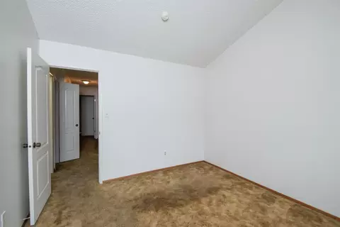 Bedroom - 2905 Bateman Ln, Modesto, CA 95354 photo 4 of 10