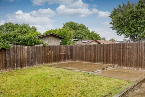 Exterior - 2905 Bateman Ln, Modesto, CA 95354 photo 7 of 12