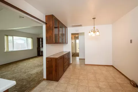 Dining - 2905 Bateman Ln, Modesto, CA 95354 photo 3 of 3