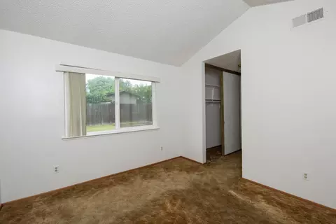 Bedroom - 2905 Bateman Ln, Modesto, CA 95354 photo 2 of 10