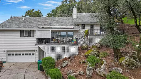 18566 Song Sparrow Ct, Penn Valley, CA 95946