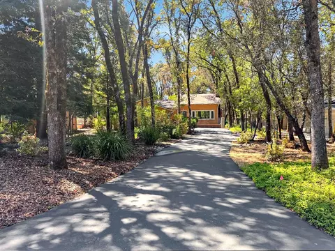 23164 Broadmoor Ct, Auburn, CA 95602