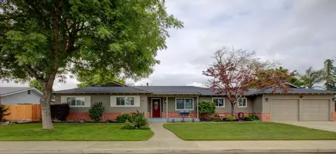 605 Camellia St, Turlock, CA 95380