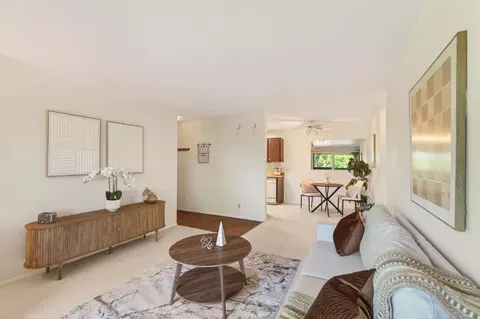 1427 Marchbanks Dr #4, Walnut Creek, CA 94598
