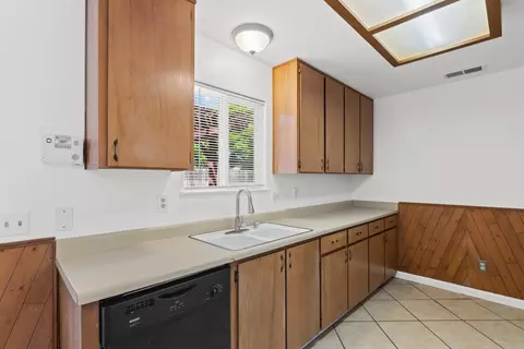 Kitchen - 1541 W Kavanagh Ave, Tracy, CA 95376 photo 3 of 5