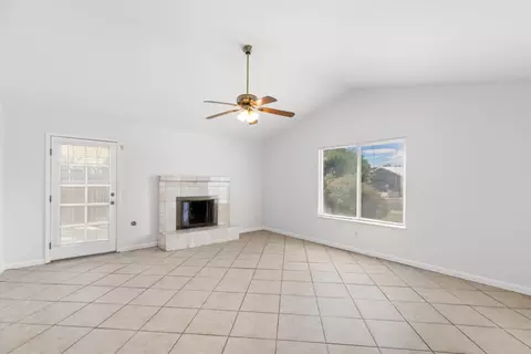 Living - 1541 W Kavanagh Ave, Tracy, CA 95376 photo 2 of 5