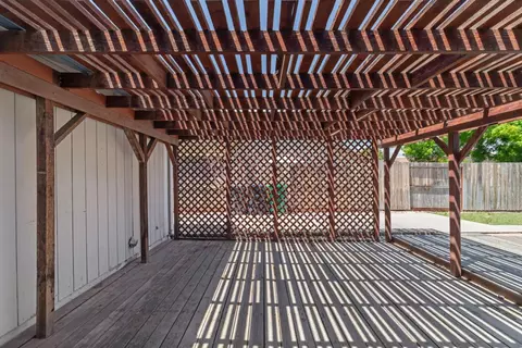 Exterior - 1541 W Kavanagh Ave, Tracy, CA 95376 photo 4 of 17