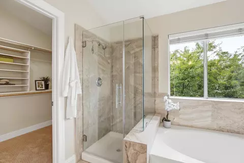 Bath - 904 Agee Ct, Folsom, CA 95630 photo 4 of 6