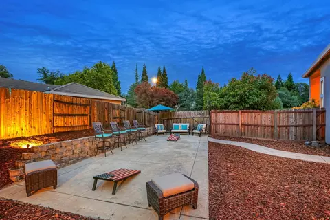 Exterior - 904 Agee Ct, Folsom, CA 95630 photo 11 of 34