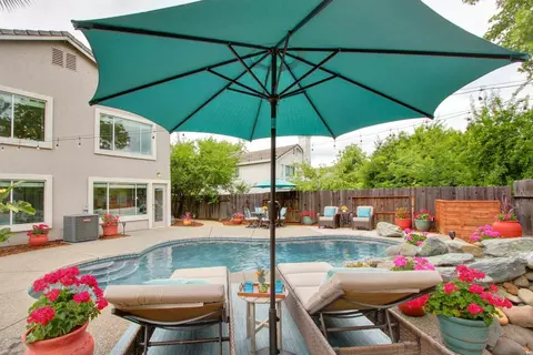 Exterior - 904 Agee Ct, Folsom, CA 95630 photo 32 of 34