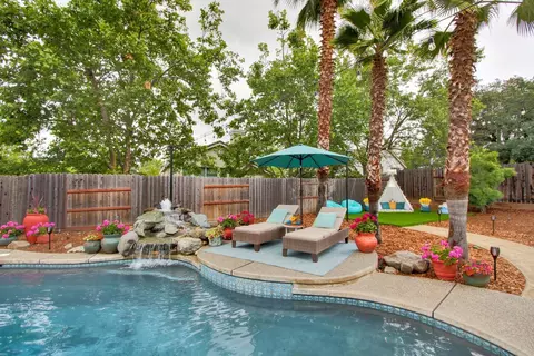 Exterior - 904 Agee Ct, Folsom, CA 95630 photo 31 of 34