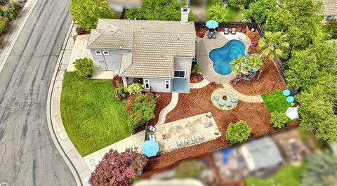 View/Area - 904 Agee Ct, Folsom, CA 95630 photo 4 of 5