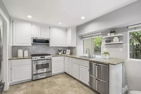 Kitchen - 904 Agee Ct, Folsom, CA 95630 photo 2 of 4