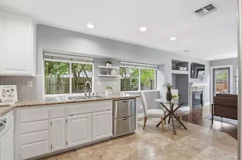 Kitchen - 904 Agee Ct, Folsom, CA 95630 photo 4 of 4