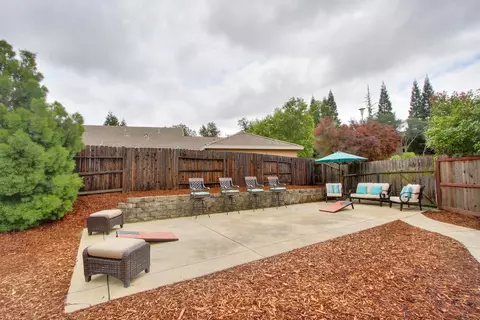 Exterior - 904 Agee Ct, Folsom, CA 95630 photo 28 of 34