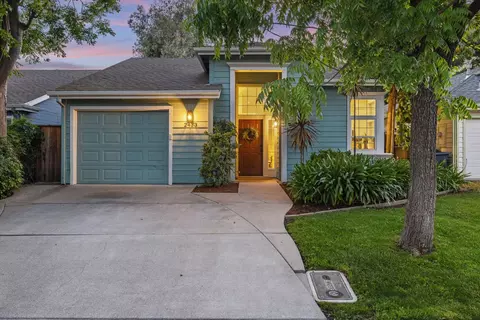 2433 Albany Ave, Davis, CA 95618