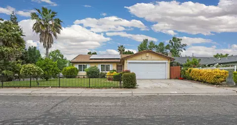 2401 Claridge Ln, Stockton, CA 95210