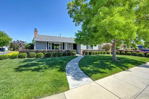 4601 Staggs Way, Sacramento, CA 95822