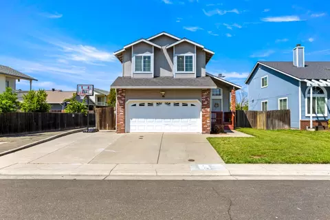150 Creekside Cir, Sacramento, CA 95823
