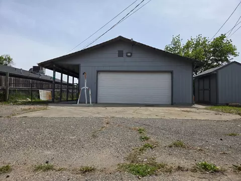 5010 Powerline Rd #D, Olivehurst, CA 95961