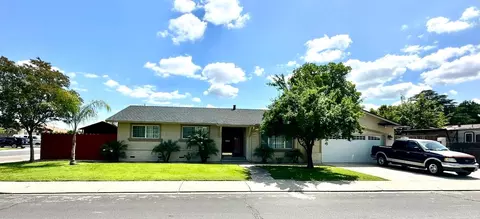 594 Parkwood Dr, Manteca, CA 95336