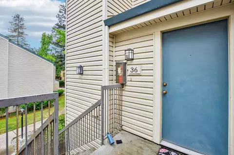 2280 Hurley Way #36, Sacramento, CA 95825