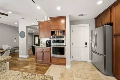 Kitchen - 1561 Elsdon Cir, Carmichael, CA 95608 photo 3 of 5