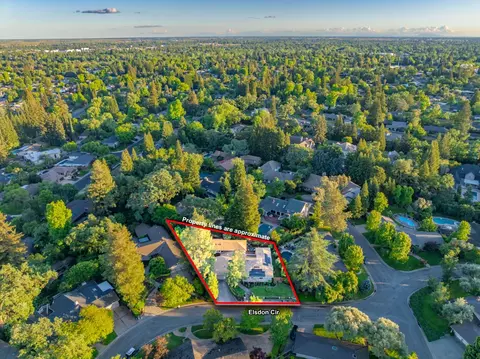 View/Area - 1561 Elsdon Cir, Carmichael, CA 95608 photo 4 of 10