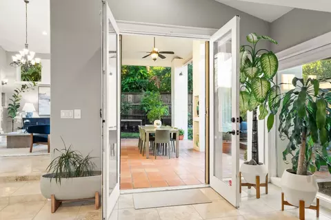 Entry Way - 1561 Elsdon Cir, Carmichael, CA 95608 photo 5 of 6