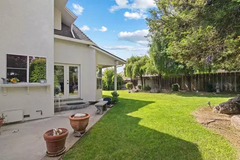 Exterior - 2035 Sconyers Ct, Turlock, CA 95382 photo 4 of 5
