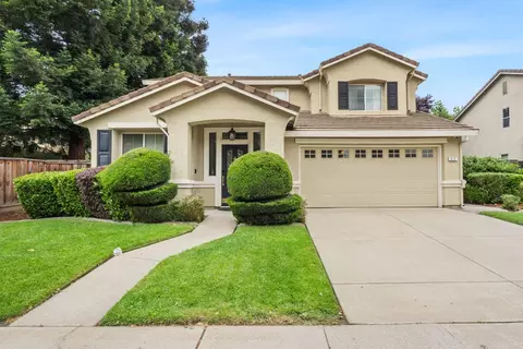 11 Two Rivers Ct, Sacramento, CA 95833