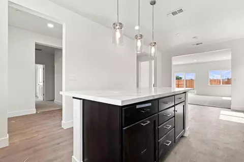 Entry Way - 406 Kittyhawk Dr, Colusa, CA 95932 photo 2 of 2