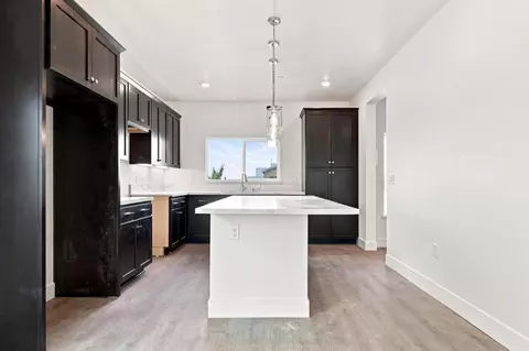 Kitchen - 406 Kittyhawk Dr, Colusa, CA 95932 photo 1 of 3