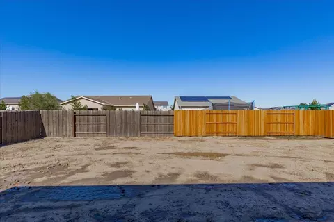 Exterior - 402 Kittyhawk Dr, Colusa, CA 95932 photo 2 of 2