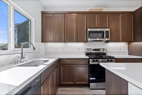 Kitchen - 402 Kittyhawk Dr, Colusa, CA 95932 photo 1 of 3