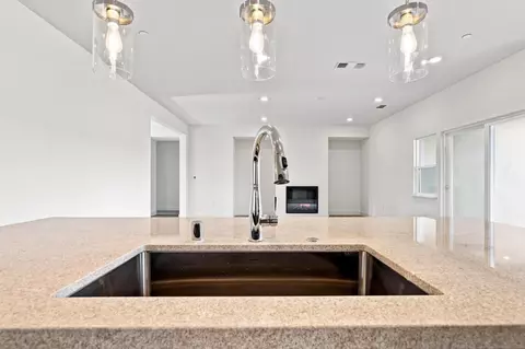 Kitchen - 408 Kitty Hawk Dr, Colusa, CA 95932 photo 3 of 6